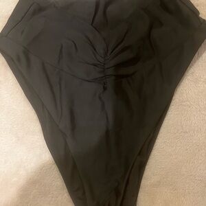 Aerie NWT Black Cheeky Swimsuit Medium Bottom